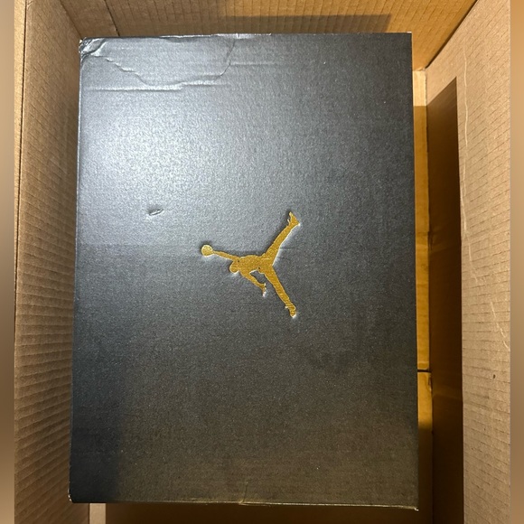 AIR JORDAN 1 MID BLACK/FIRE RED-WHITE - Picture 9 of 9